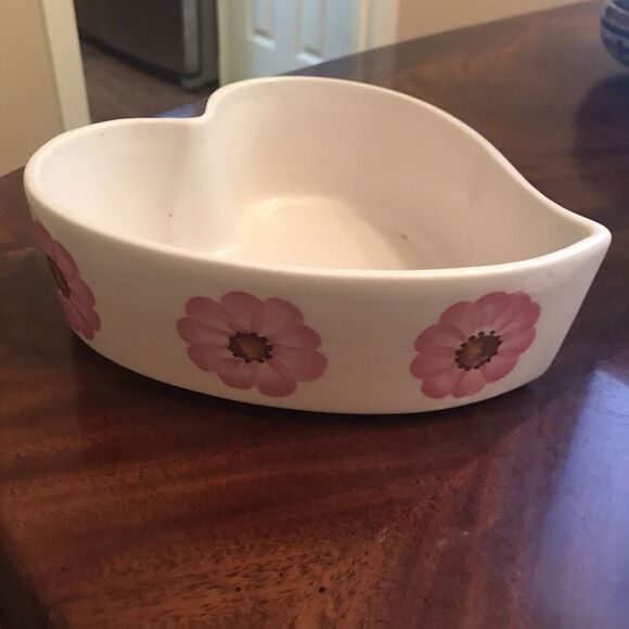 Heart Shaped Dish Pink Painted Flowers Made for FTD 1979 Great For Valentine - Picture 2 of 6